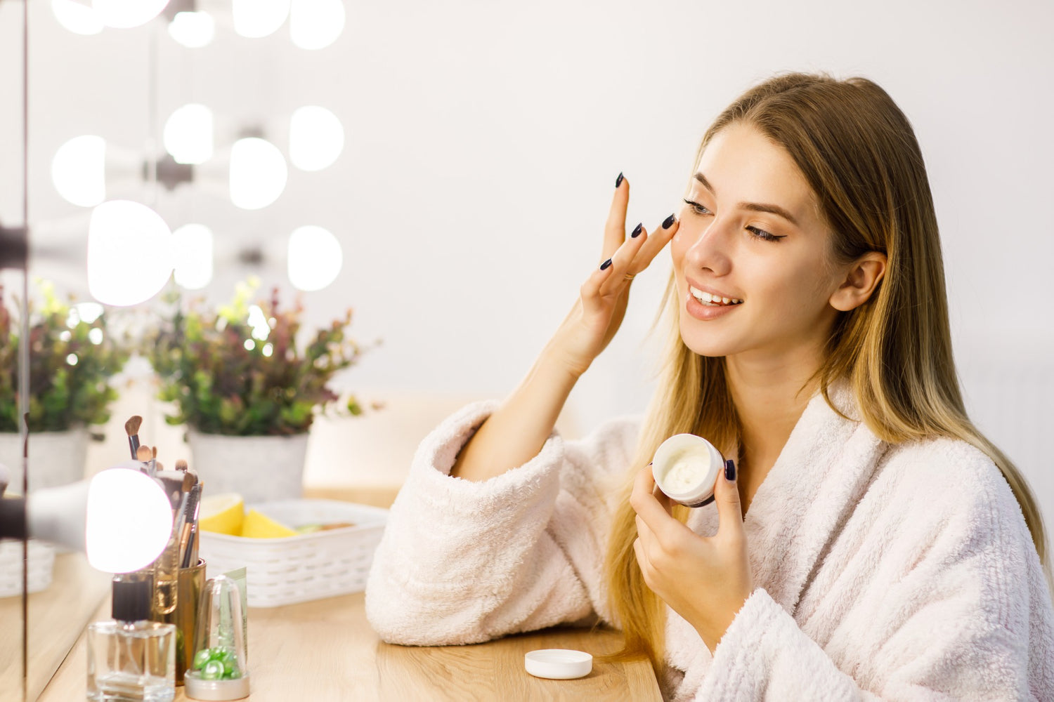The Five-Minute Morning Ritual That Makes You Feel Put-Together All Day